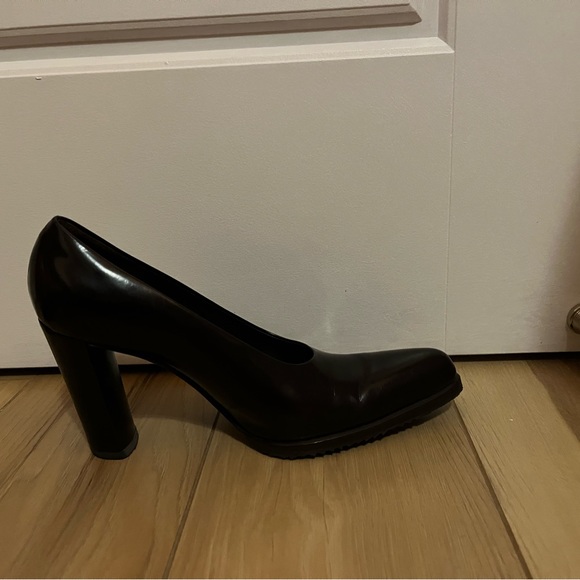 Vintage Via Spiga Heels - Picture 2 of 6